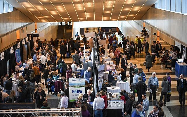 Over 50 sessions and workshops on all aspects of life in Israel were held at the Nefesh B’Nefesh Mega Event on February 26 in New York. (Shahar Azran) Over 50 sessions and workshops on all aspects of life in Israel were held at the Nefesh B’Nefesh Mega Event on February 26 in New York. (Shahar Azran)