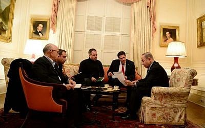 From left to right: Acting Security Advisor Yaakov Nagel, Military Attache to the Prime Minister Eliezer Toledano, PM Netanyahu's chief of staff Yoav Horowitz, Israeli Ambassador to the US Ron Dermer and Benjamin Netanyahu, at the Blair House in Washington, February 13 (Avi Ohayun/GPO)
