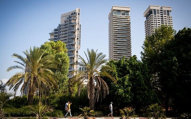 View of the luxury towers in the Hatzameret neighborhood of Tel Aviv. September 22, 2016. (Miriam Alster/Flash90) View of the luxury towers in the Hatzameret neighborhood of Tel Aviv. September 22, 2016. (Miriam Alster/Flash90)