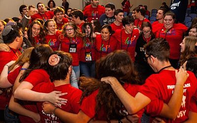 Illustrative: Members of USY celebrating at the United Synagogue of Conservative Judaism’s 2015 convention. (Andrew Langdal, via JTA)