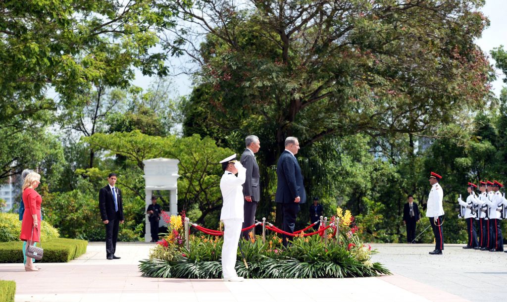 Prime Minister Benjamin Netanyahu with Singapore's Prime Minister Lee Kuan Yew at Istana presidential palace (Haim Zach/GPO) Prime Minister Benjamin Netanyahu with Singapore's Prime Minister Lee Kuan Yew at Istana presidential palace (Haim Zach/GPO)