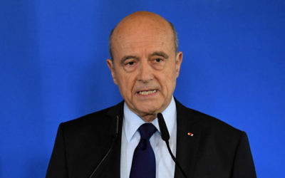 Former French prime minister Alain Juppe speaks during a press conference on March 6, 2017 at the City Hall in the western French city of Bordeaux. (MEHDI FEDOUACH / AFP)