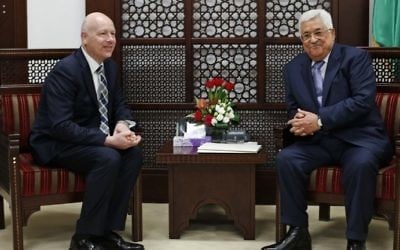Palestinian Authority President Mahmoud Abbas (R) meets with Jason Greenblatt, Donald Trump's special representative for international negotiations, in the West Bank city of Ramallah, on March 14, 2017. (AFP Photo/Abbas Momani) Palestinian Authority President Mahmoud Abbas (R) meets with Jason Greenblatt, Donald Trump's special representative for international negotiations, in the West Bank city of Ramallah, on March 14, 2017. (AFP Photo/Abbas Momani)