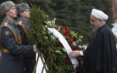 Iranian President Hassan Rouhani takes part in a wreath laying ceremony at the Tomb of the Unknown Soldier by the Kremlin wall in Moscow on March 28, 2017. Maxim Shemetov/AFP) Iranian President Hassan Rouhani takes part in a wreath laying ceremony at the Tomb of the Unknown Soldier by the Kremlin wall in Moscow on March 28, 2017. Maxim Shemetov/AFP)