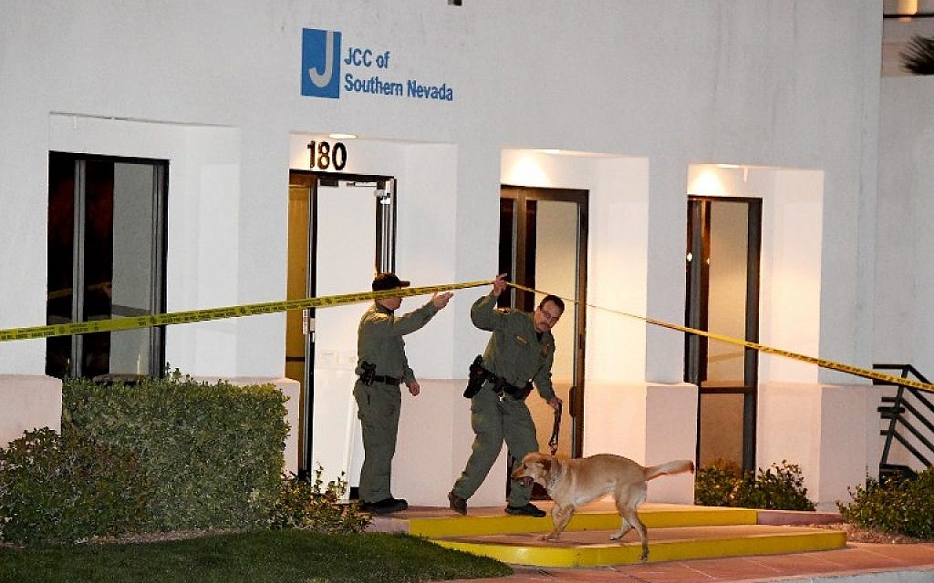 Las Vegas Metropolitan Police Department K-9 officers search the Jewish Community Center of Southern Nevada after an employee received a suspicious phone call that led about 10 people to evacuate the building on February 27, 2017 in Las Vegas, Nevada. (Ethan Miller/Getty Images/AFP) Las Vegas Metropolitan Police Department K-9 officers search the Jewish Community Center of Southern Nevada after an employee received a suspicious phone call that led about 10 people to evacuate the building on February 27, 2017 in Las Vegas, Nevada. (Ethan Miller/Getty Images/AFP)