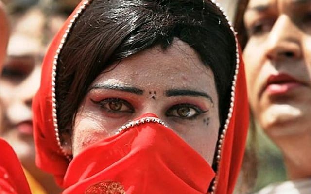 Illustrative image of a Pakistani woman covering her face in Saudi Arabia (screen capture: YouTube) Illustrative image of a Pakistani woman covering her face in Saudi Arabia (screen capture: YouTube)