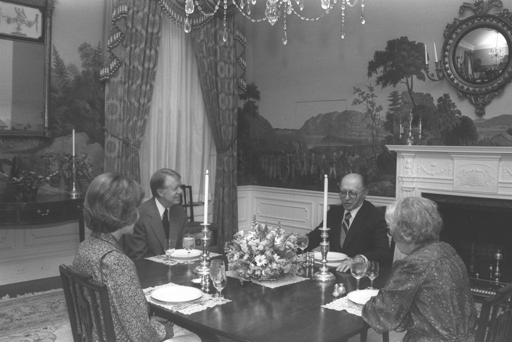 A dinner with US President Jimmy Carter and Rosalyn Carter and Prime Minister Begin and his wife on the eve of the peace treaty signing with Egypt (Courtesy David Rubinger/Knesset collection)