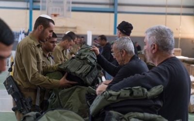 Soldiers receive equipment as part of new army program unveiled on March 7, 2017. (IDF Spokesperson's Unit)