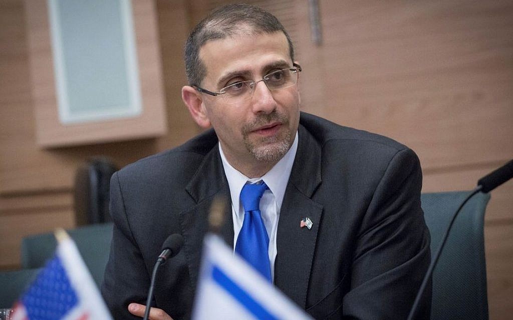 Then US ambassador to Israel Dan Shapiro seen at a farewell session in the Knesset, on January 17, 2017. (Miriam Alster/Flash90) Then US ambassador to Israel Dan Shapiro seen at a farewell session in the Knesset, on January 17, 2017. (Miriam Alster/Flash90)