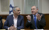 Prime Minister Benjamin Netanyahu with Finance Minister Moshe Kahlon during the weekly cabinet meeting at his office in Jerusalem, on February 19, 2017. (Olivier Fitoussi/POOL)