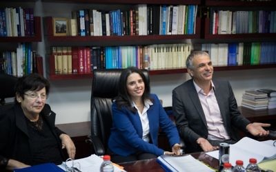 Justice Minister Ayelet Shaked (C) seen with Supreme Court president Miriam Naor (L) and Finance Minister Moshe Kahlon at a meeting of the Israeli Judicial Selection Committee at the Ministry of Justice in Jerusalem on February 22, 2017. (Yonatan Sindel/Flash 90)