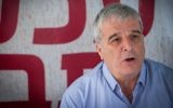 Yesha Council head Avi Roeh speaks at a press conference in Jerusalem on March 2, 2017. (Yonatan Sindel/Flash90)