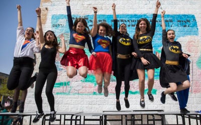 Israeli school students dress up in costumes Hanisuii school in Jerusalem on March 10, 2017, ahead of the Purim holiday (Yonatan Sindel/Flash90)