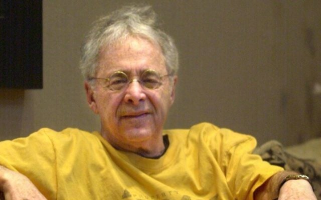 Chuck Barris, the man behind TV's "The Dating Game," poses in the lobby of his apartment in New York, Dec. 20, 2002. (AP Photo/Bebeto Matthews) Chuck Barris, the man behind TV's "The Dating Game," poses in the lobby of his apartment in New York, Dec. 20, 2002. (AP Photo/Bebeto Matthews)