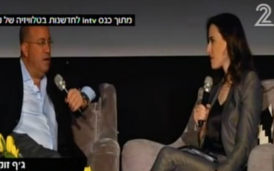 CNN's Jeff Zucker interviewed by Channel 2's Yonit Levy at the INTV conference in Jerusalem on March 7, 2017 (Channel 2 screenshot)