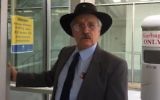 Arthur Topham, convicted of online hate crimes, arrives in court for sentencing in British Columbia, Canada on March 13, 2017. (Screen capture: Twitter video)