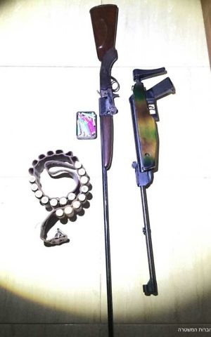 Two illegal guns seized by police during an arrest raid in the northern West Bank city of Tulkarem on March 9, 2017. (Israel Police)