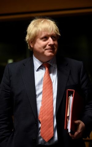 British Foreign Secretary Boris Johnson arrives for a Foreign Affairs meeting in Luxembourg, April 3 2017. (AFP/JOHN THYS)