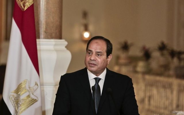 In this March 2, 2017 Egyptian President Abdel-Fattah el-Sissi meets with German Chancellor Angela Merkel, during a press conference, at the presidential palace in Cairo, Egypt, Thursday, March 2, 2017. (AP/Nariman El-Mofty) 