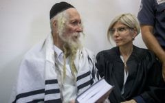 Rabbi Eliezer Berland at the Jerusalem District Court in Jerusalem on August 1, 2016.(Yonatan Sindel/ Flash90)