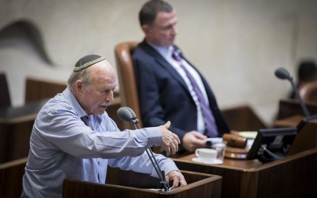 Jewish Home MK Nissan Slomiansky, left, addresses the Knesset in Jerusalem, February 06, 2017. (Yonatan Sindel/Flash90) Jewish Home MK Nissan Slomiansky, left, addresses the Knesset in Jerusalem, February 06, 2017. (Yonatan Sindel/Flash90)
