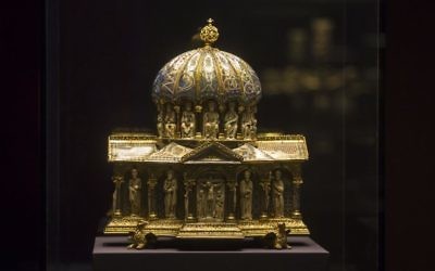 In this Jan. 9, 2014, file photo, the medieval Dome Reliquary (13th century) of the Welfenschatz, is displayed at the Bode Museum in Berlin. (AP/Markus Schreiber) In this Jan. 9, 2014, file photo, the medieval Dome Reliquary (13th century) of the Welfenschatz, is displayed at the Bode Museum in Berlin. (AP/Markus Schreiber)