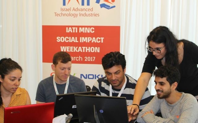 IATI's Social Impact Weekathon - participants in the Eat Smarter group (IATI)