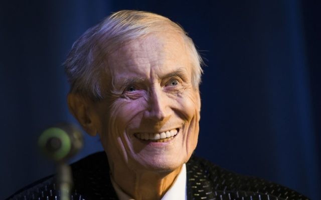 In this file photo taken on Tuesday, Jan. 6, 2015, Yevgeny Yevtushenko, 81, a Soviet and Russian poet, performs in Moscow, Russia. (AP Photo/Alexander Zemlianichenko, file) In this file photo taken on Tuesday, Jan. 6, 2015, Yevgeny Yevtushenko, 81, a Soviet and Russian poet, performs in Moscow, Russia. (AP Photo/Alexander Zemlianichenko, file)