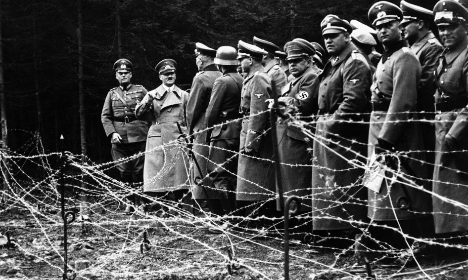 WAR CRIMINALS of the 20th CENTURY ヒトラー WAR CRIMINALS of the 20th CENTURY ヒトラー