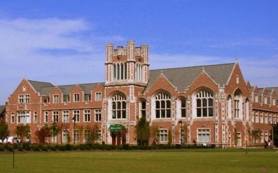 Anheuser Busch Hall at Washington University in St. Louis. (CC BY-SA 3.0, Matt Kitces, Wikipedia)