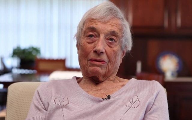 Nanette Konig giving an interview to Estado TV, March 2015. (Courtesy of Estado)