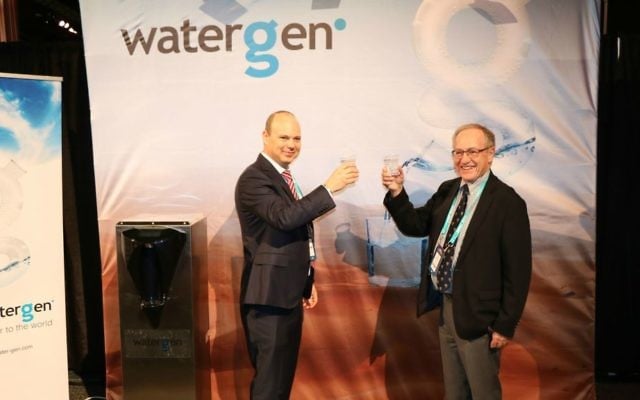 Water-Gen's executive chairman Maxim Pasik with Prof. Alan Dershowitz last month in the Water-Gen booth in the AIPAC village. (Courtesy: Water-Gen) Water-Gen's executive chairman Maxim Pasik with Prof. Alan Dershowitz last month in the Water-Gen booth in the AIPAC village (Courtesy: Water-Gen)