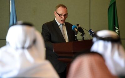 Ben Emmerson, Special Rapporteur on human rights and counter-terrorism for the Office of the United Nations High Commissioner for Human Rights (OHCHR), speaks during a press conference held in Riyadh on May 4, 2017, at the end of a visit to Saudi Arabia. (AFP PHOTO / FAYEZ NURELDINE)