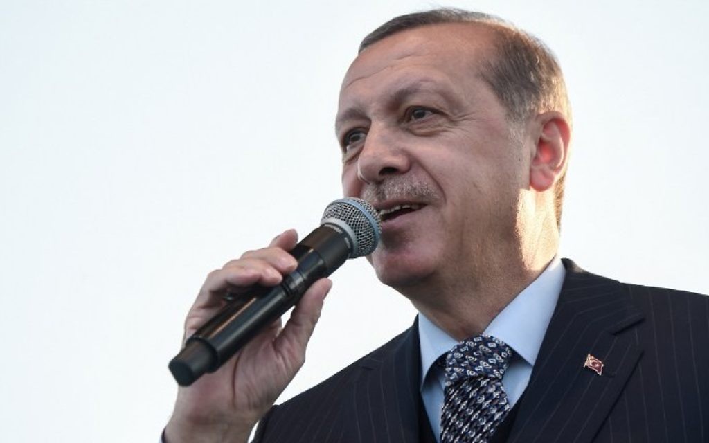 File: Turkish President Recep Tayyip Erdogan delivers a speech during the Istanbul Youth Festival in Istanbul on May 4, 2017. (AFP Photo/Ozan Kose)