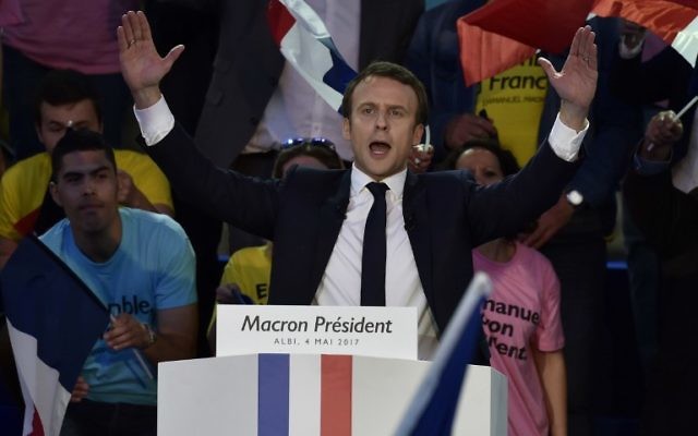 French presidential election candidate for the En Marche ! movement, Emmanuel Macron delivers a speech during a campaign meeting at the Place du Vigan in Albi southwestern France, on May 4, 2017. (AFP PHOTO / PASCAL PAVANI)