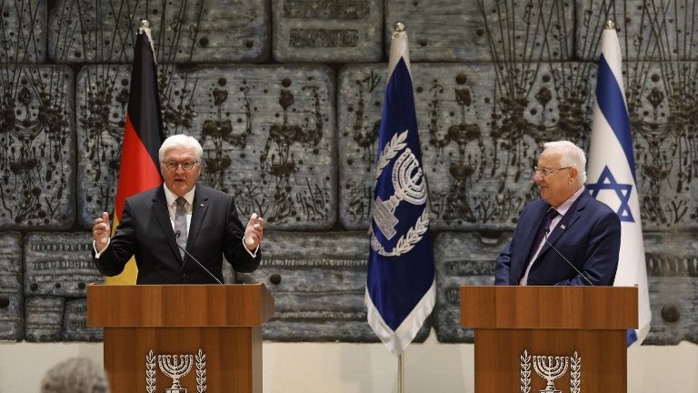 President Reuven Rivlin (L) and German President Frank-Walter Steinmeier (L) speak during a press conference at the President's Residence in Jerusalem on May 7, 2017. (AFP Photo/Gali Tibbon) President Reuven Rivlin (L) and German President Frank-Walter Steinmeier (L) speak during a press conference at the President's Residence in Jerusalem on May 7, 2017. (AFP Photo/Gali Tibbon)