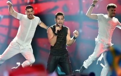 Israeli singer Imri Ziv performs on stage during the final of the 62nd edition of the Eurovision Song Contest 2017 in Kiev, on May 13, 2017. (AFP / SERGEI SUPINSKY)