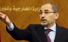 Jordanian Foreign Minister Ayman al-Safadi speaks during a joint press conference at the Foreign Ministry in the Jordanian capital Amman on May 14, 2017 (AFP PHOTO / Khalil MAZRAAWI)
