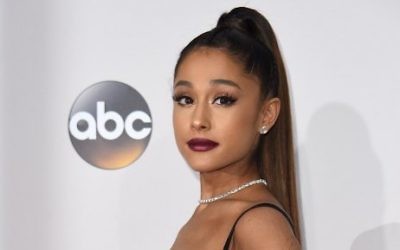 This file photo taken on November 20, 2016, shows US singer Ariana Grande arriving for the 2016 American Music Awards in Los Angeles, California. (AFP PHOTO / Valerie Macon)