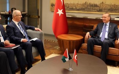 Palestinian Authority Prime Minister Rami al-Hamdallah (2nd from left) during a meeting with Turkish President Recep Tayyip Erdogan on May 8, 2017. (Wafa) Palestinian Authority Prime Minister Rami al-Hamdallah (2nd from left) during a meeting with Turkish President Recep Tayyip Erdogan on May 8, 2017. (Wafa)