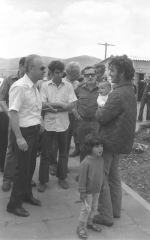 A 1976 photo of prime minister Yitzhak Rabin speaking with Tekoa residents. (Saar Yaacov/GPO)