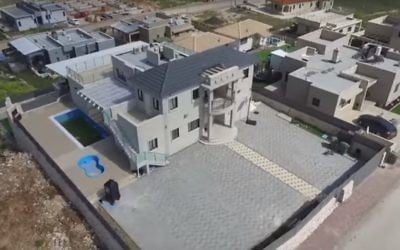 Aryeh Deri's family's vacation home in Safsufa (Screen capture: YouTube)
