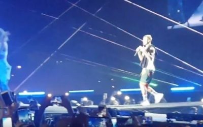 Justin Bieber performs at Tel Aviv's Yarkon Park on Mar 3, 2017. (screen capture: YouTube/shlomyos)