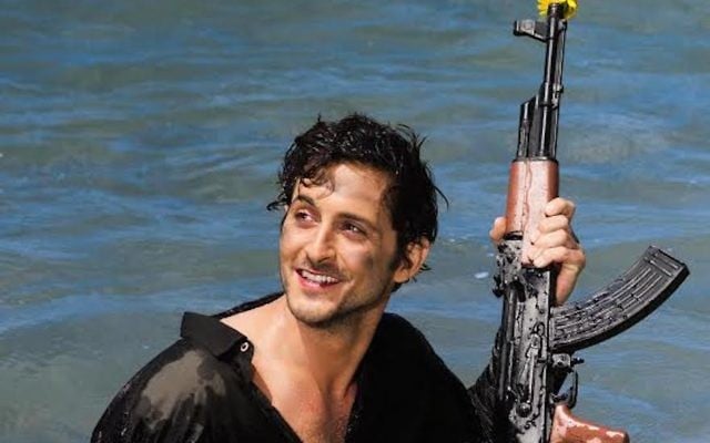 Tomer Kapon re-creating an iconic Six-Day War photo in Tel Aviv, Israel, April 2017. (Gabriel Baharia) Tomer Kapon re-creating an iconic Six-Day War photo in Tel Aviv, Israel, April 2017. (Gabriel Baharia)
