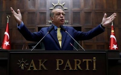 Turkish President Recep Tayyip Erdogan delivers a speech at a Justice and Development Party (AKP) meeting at the Grand National Assembly of Turkey in Ankara on May 30, 2017. (AFP Photo/Adem Altan)