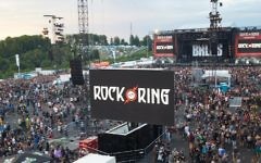 Festival goers leave the venue of the Rock am Ring music festival in June 2, 2017 in Nuerburg following an evacuation alert amid a possible 'terrorist threat' (AFP PHOTO / dpa / Thomas Frey)