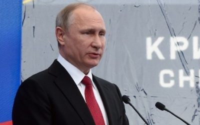 Russian President Vladimir Putin speaks during a ceremony on June 3, 2017 in Saint Petersburg. (AFP Photo/Pool/Olga Maltseva)