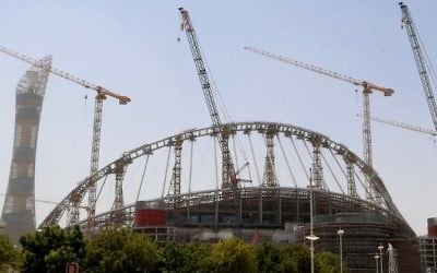 Construction at the Khalifa Staium in the Qatari capital Doha, August 17, 2016. (AFP/Karim JAAFAR)