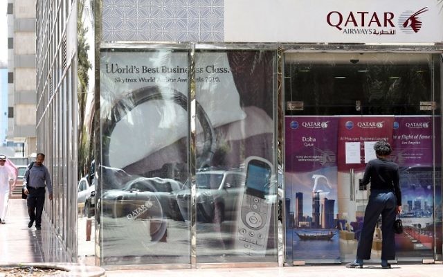 A man stands outside the Qatar Airways branch in the Saudi capital Riyadh, after the airline had suspended all flights to Saudi Arabia following a severing of relations between major gulf states and gas-rich Qatar, June 5, 2017. (AFP/FAYEZ NURELDINE) A man stands outside the Qatar Airways branch in the Saudi capital Riyadh, after the airline had suspended all flights to Saudi Arabia following a severing of relations between major gulf states and gas-rich Qatar, June 5, 2017. (AFP/FAYEZ NURELDINE)