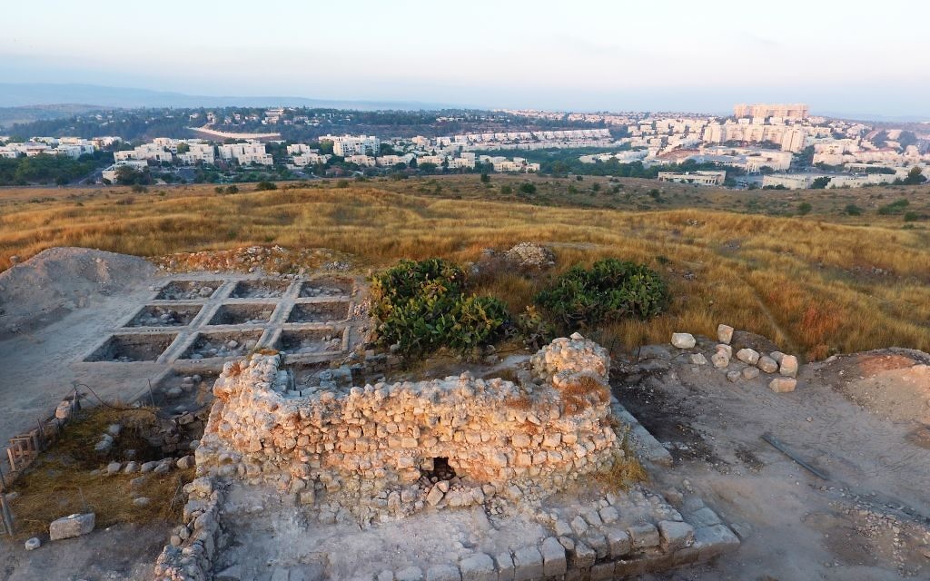 The Tittora excavations at Modi'in, Israel. (Aerial photo: Yitzhak Marmelstein, Israel Antiquities Authority)